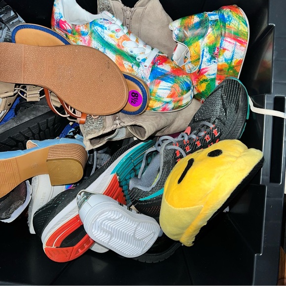 Huge Clothes Lot Bundles - Picture 6 of 17